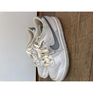 Kids Nike Dunks Low‎ White & Gray Size 4.5 Youth
